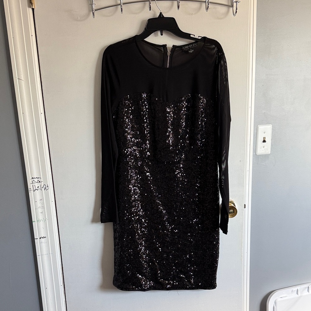 Forever 21 Black Long Sleeve Sequin Shift Dress